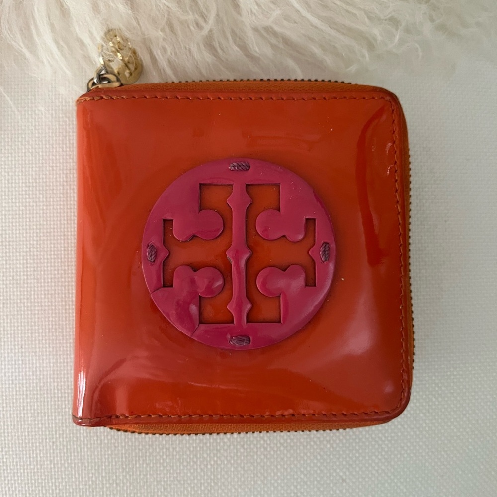 Orange with pink logo Authentic Tory Burch Wallet
